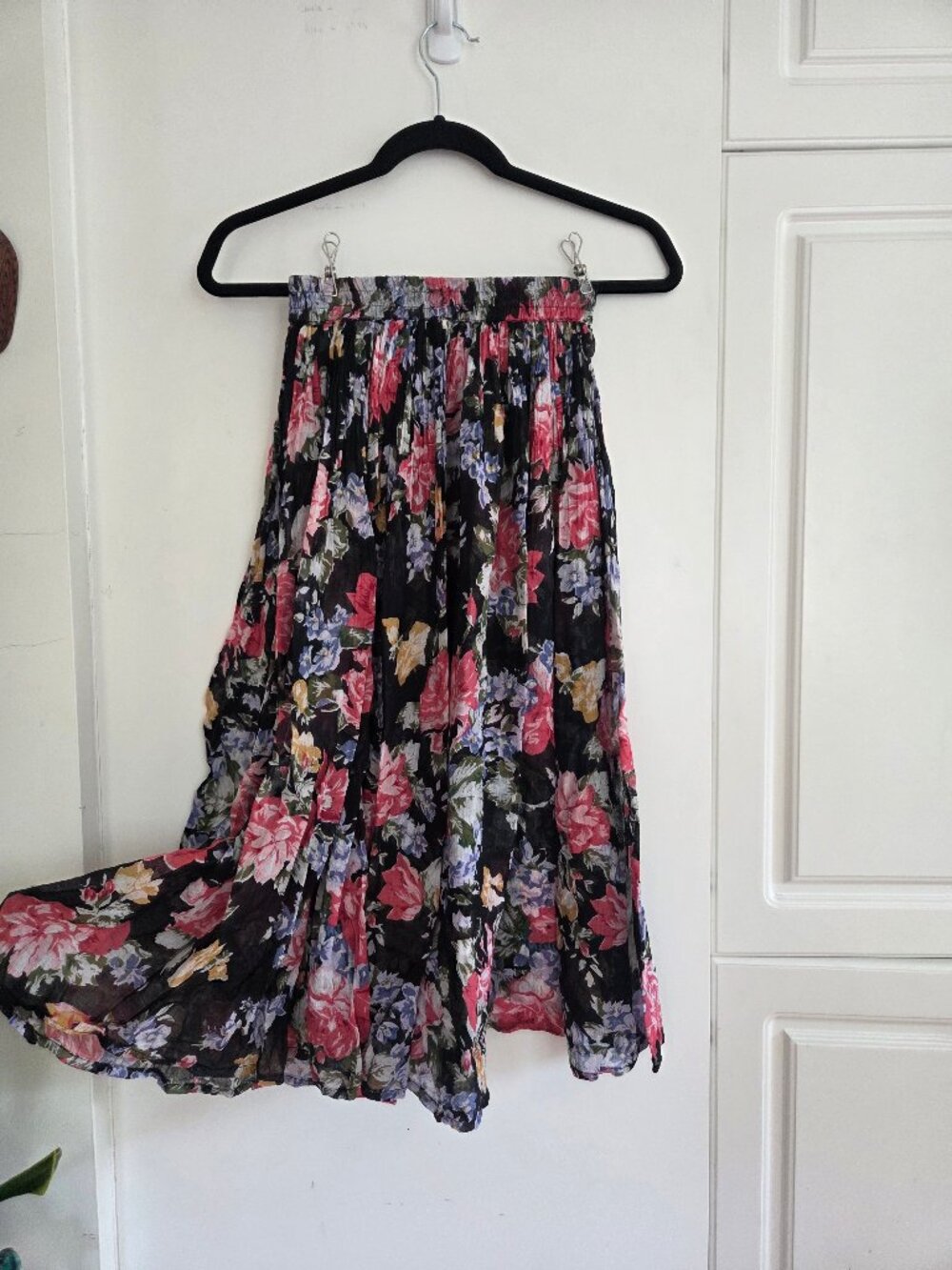Vintage Floral Midi Skirt | Soft & Romantic - Picture 3 of 8